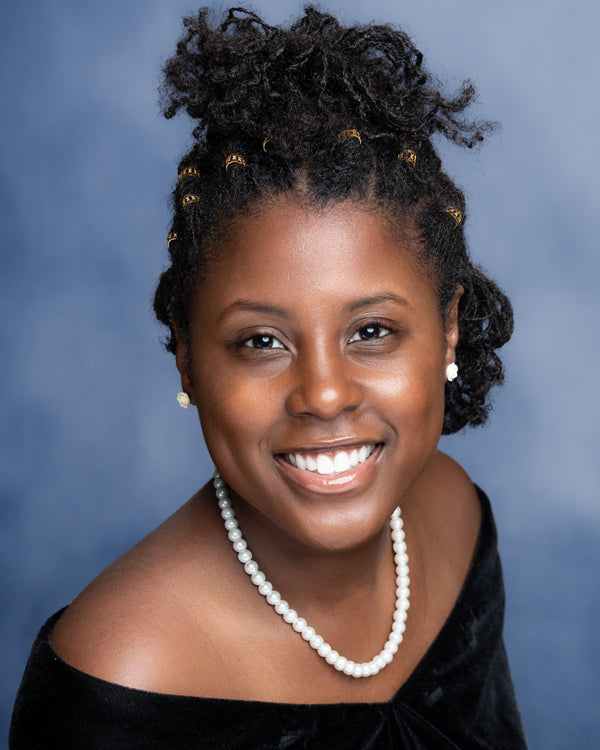 Hi, I'm <em>Vartejah</em> — author, storyteller, and future veterinarian.